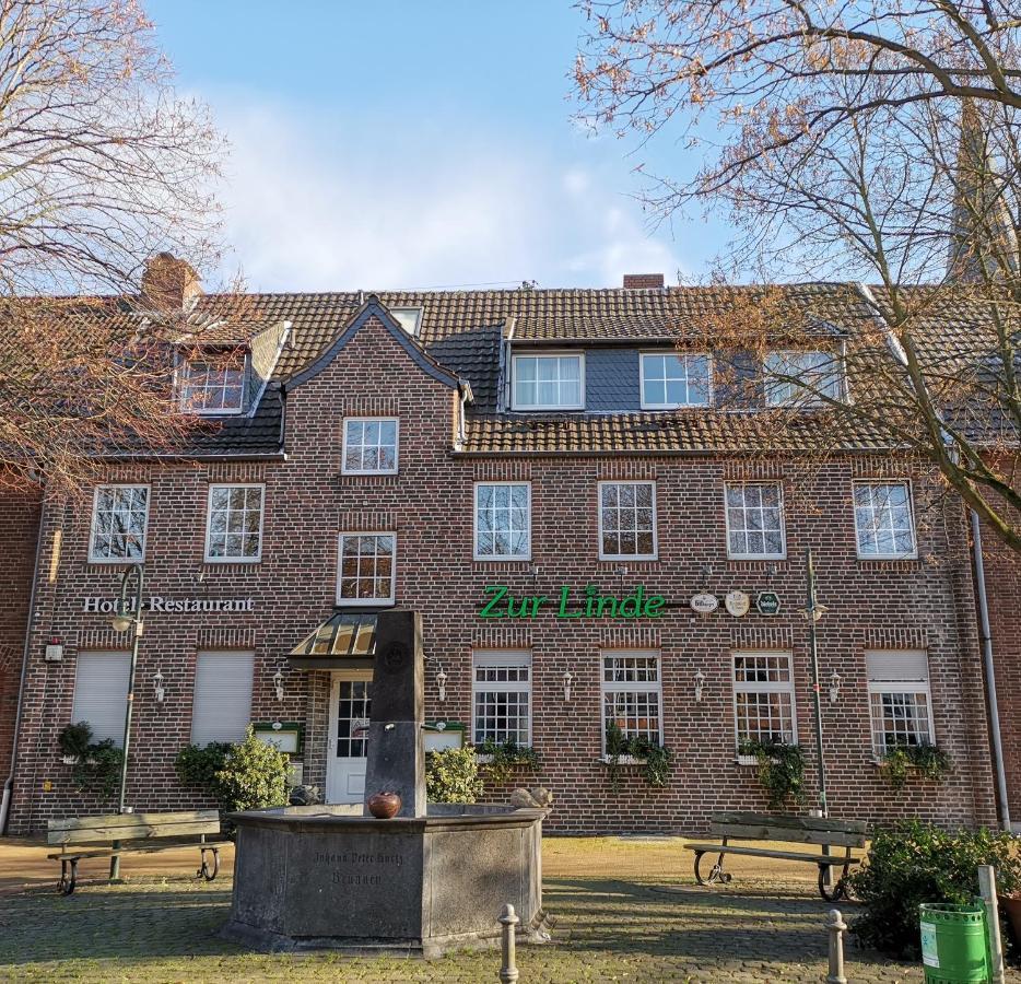 Hotel Zur Linde Rommerskirchen Kültér fotó