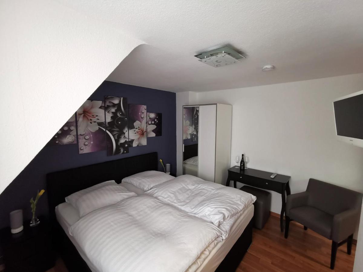 Hotel Zur Linde Rommerskirchen Kültér fotó