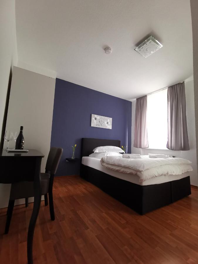 Hotel Zur Linde Rommerskirchen Kültér fotó
