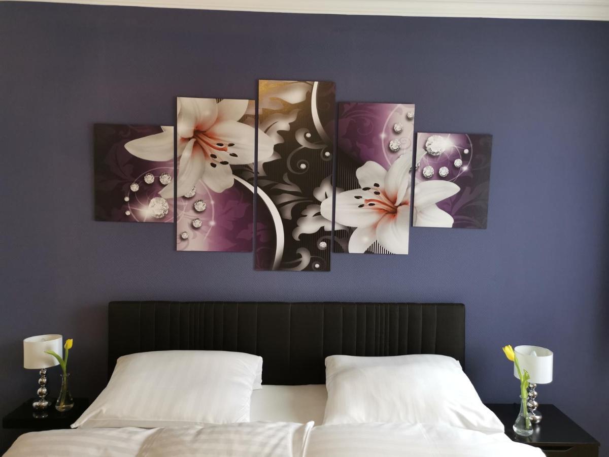 Hotel Zur Linde Rommerskirchen Kültér fotó