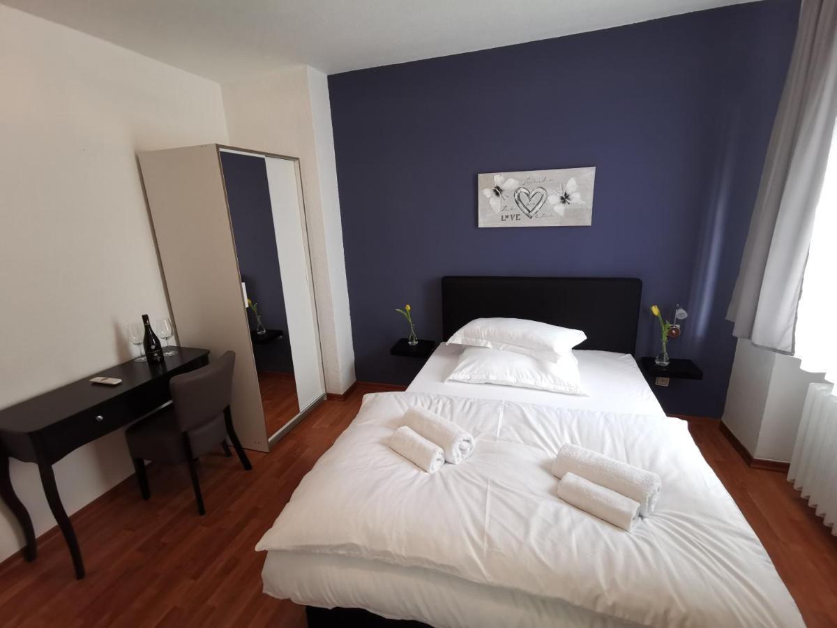 Hotel Zur Linde Rommerskirchen Szoba fotó