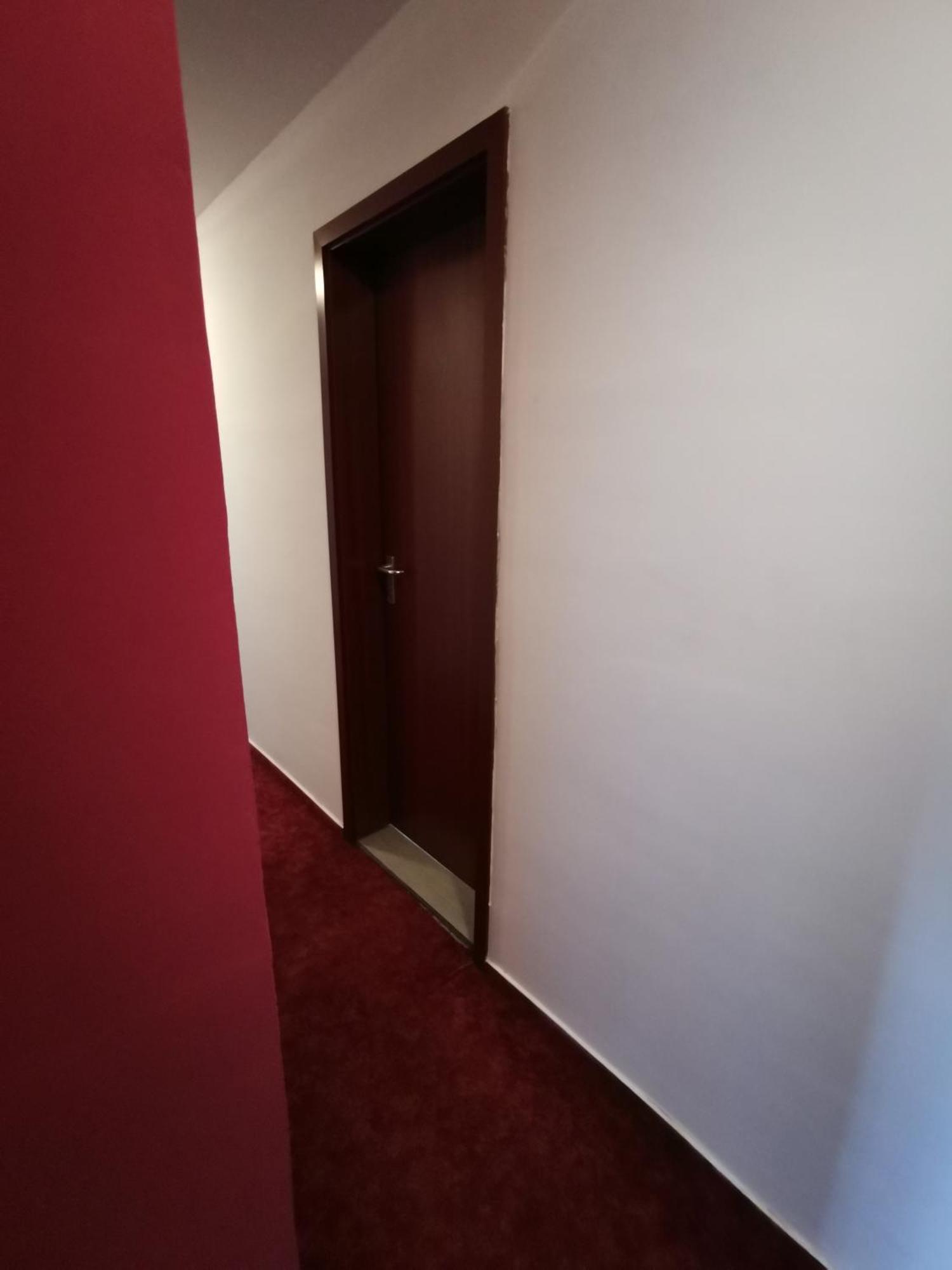 Hotel Zur Linde Rommerskirchen Szoba fotó